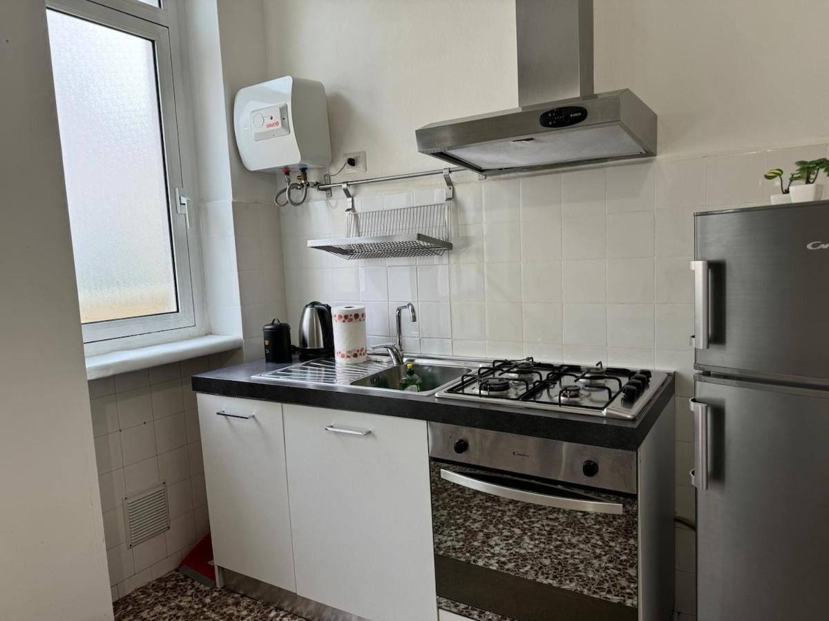 Family Apartment 15 Min From Center And Airport มิลาน ภายนอก รูปภาพ